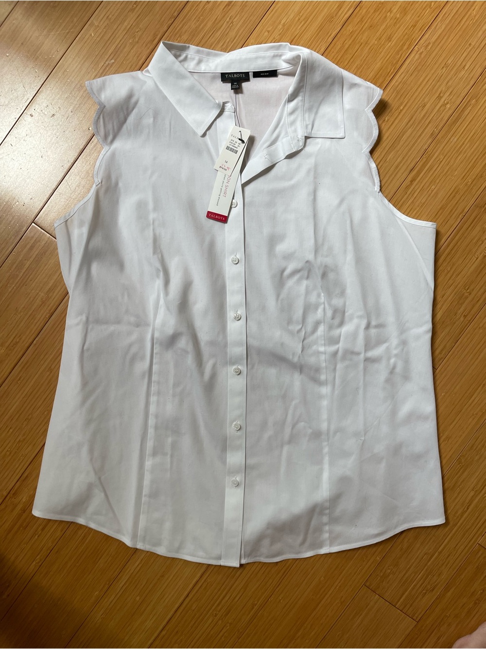 Talbots White Sleeveless Scallop-Edge Button Down Shirt